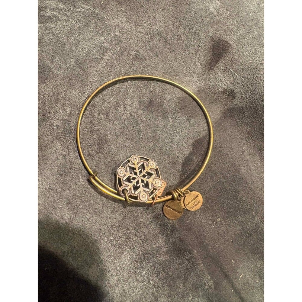 alex and ani snowflake braclet